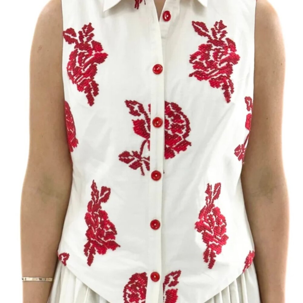 Beautiful New Condition Loretta Caponi Embroidered Cream and Red top Size Small